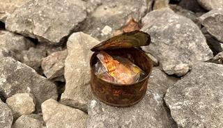 Dağın zirvesine bırakılan not, 54 yıl sonra bulundu