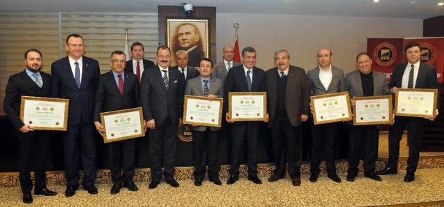 Tescillenen Antep baklavaları için logo ve marka kullanım sertifikası