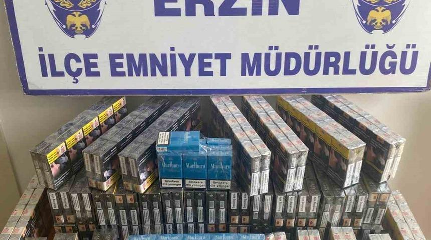 Erzin&rsquo;de ara&ccedil;tan 510 paket g&uuml;mr&uuml;k ka&ccedil;ağı sigara &ccedil;ıktı