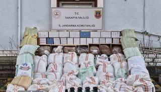 3 ton t&uuml;t&uuml;n&uuml;n ele ge&ccedil;irildiği ka&ccedil;ak&ccedil;ılık operasyonunda 4 ş&uuml;pheli g&ouml;zaltına alındı