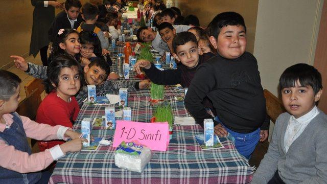 Kars Atatürk İlköğretim Okulu’nda Nevruz coşkusu