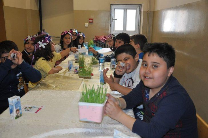 Kars Atatürk İlköğretim Okulu’nda Nevruz coşkusu G5