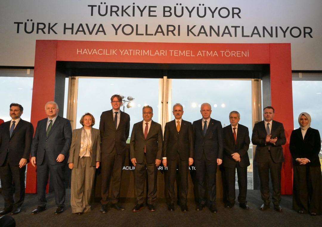 THY nin dev havacılık yatırımının temeli atıldı! Bakan Uraloğlu:  İddialı bir başlangı&ccedil; yapıyoruz  4