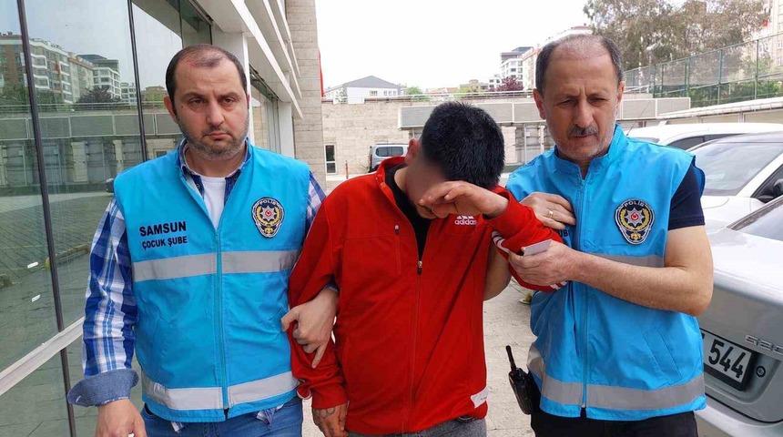 Bı&ccedil;akla dehşet sa&ccedil;an 17 yaşındaki sanığın yargılanmasına başlandı