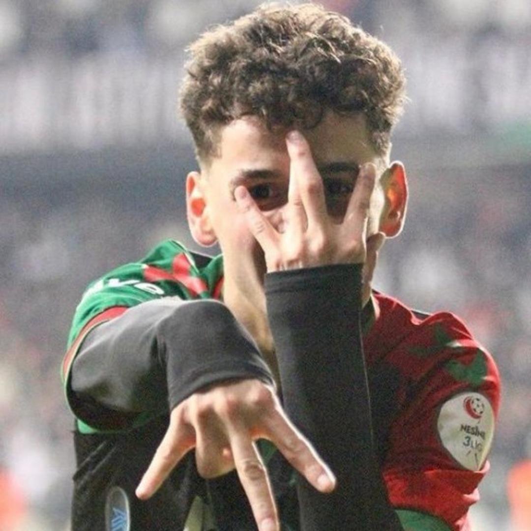 Acun Ilıcalı dan Fenerbah&ccedil;e ve Trabzonspor&rsquo;a transfer &ccedil;alımı! Adem Yeşilyurt u kapıyor! 2