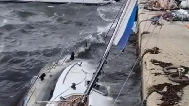 Keşan’da tekne battı, çatılar uçtu, iş yerleri hasar gördü