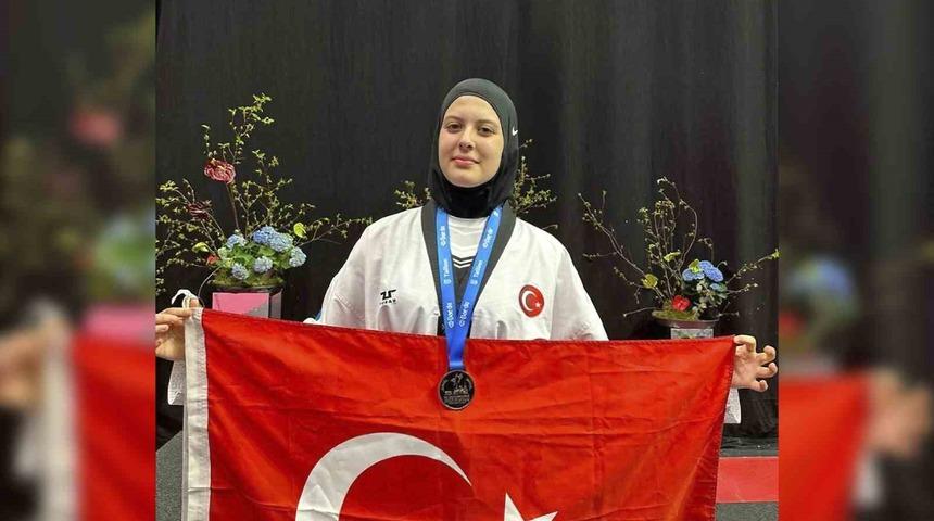 Başarılı sporcu K&ouml;seoğlu Aydın B&uuml;y&uuml;kşehir Belediyespor&rsquo;da