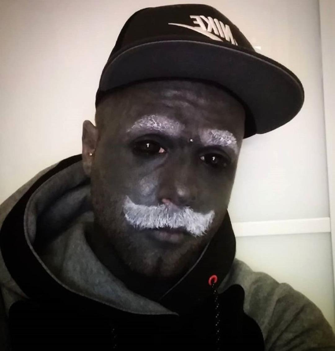 Cinsel organını bile d&ouml;vmeyle kaplattı! Son hali inanılmaz