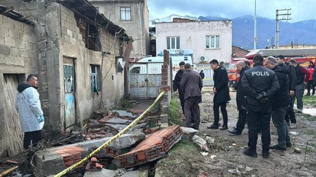 Bursa’da lodos can aldı: Lodosta yıkılan duvarın altında kalan genç hayatını kaybetti