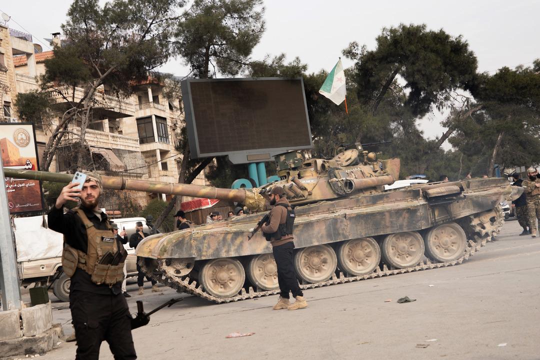 Halep te &ccedil;atışmalar s&uuml;r&uuml;yor! Suriye ordusu Eşrefiyye yi b&uuml;y&uuml;k &ouml;l&ccedil;&uuml;de kontrol altına aldı 2