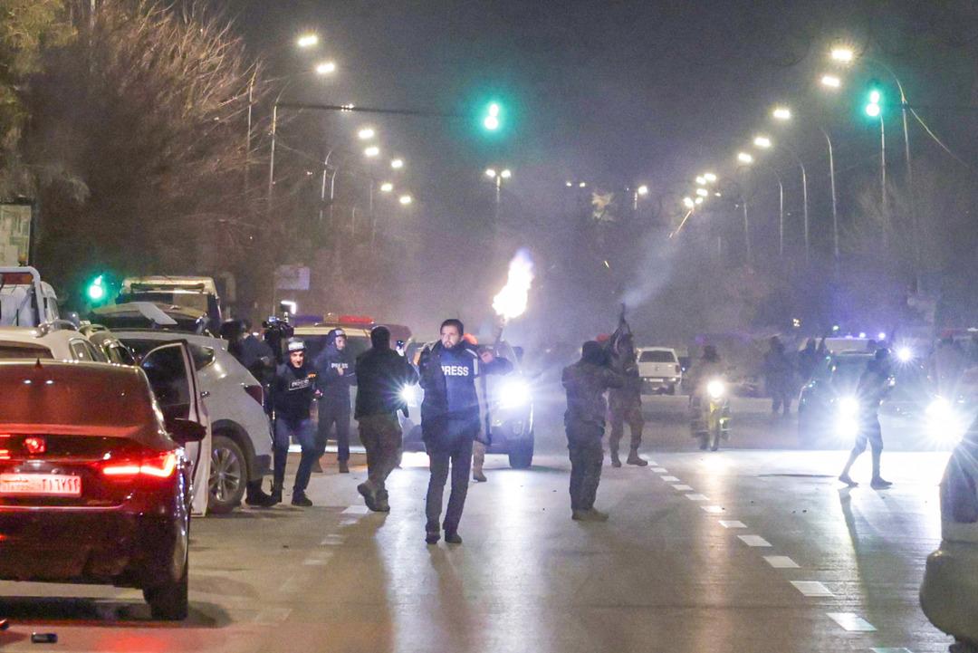 Halep te &ccedil;atışmalar s&uuml;r&uuml;yor! Suriye ordusu Eşrefiyye yi b&uuml;y&uuml;k &ouml;l&ccedil;&uuml;de kontrol altına aldı 11