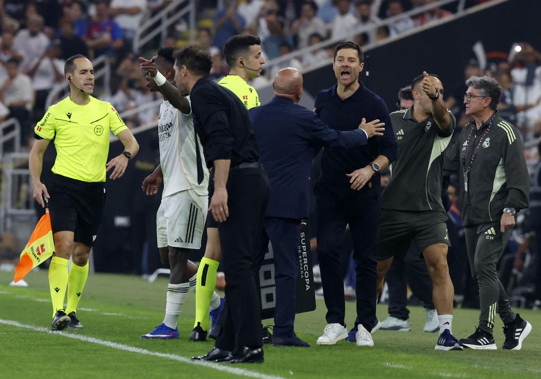 Real Madrid de Arda G&uuml;ler oyuna girdi, kıyamet koptu! "Florentino seni kovacak" 2