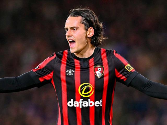 Fenerbah&ccedil;e'de forvet bombası patlıyor! Premier Lig'den Enes &Uuml;nal adım adım Kadık&ouml;y'e!