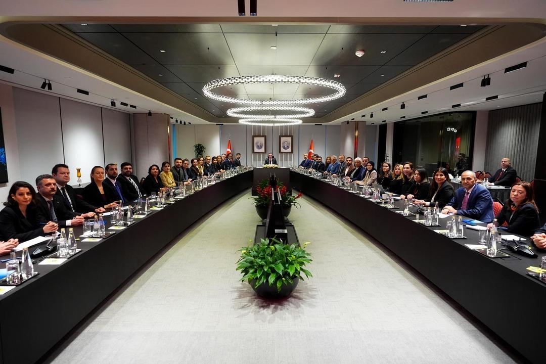 Cumhurbaşkanı Yardımcısı Yılmaz "Enflasyonu çok hızlı düşürürüz ama..." diyerek açıkladı! "Maliyeti büyük olur" 1