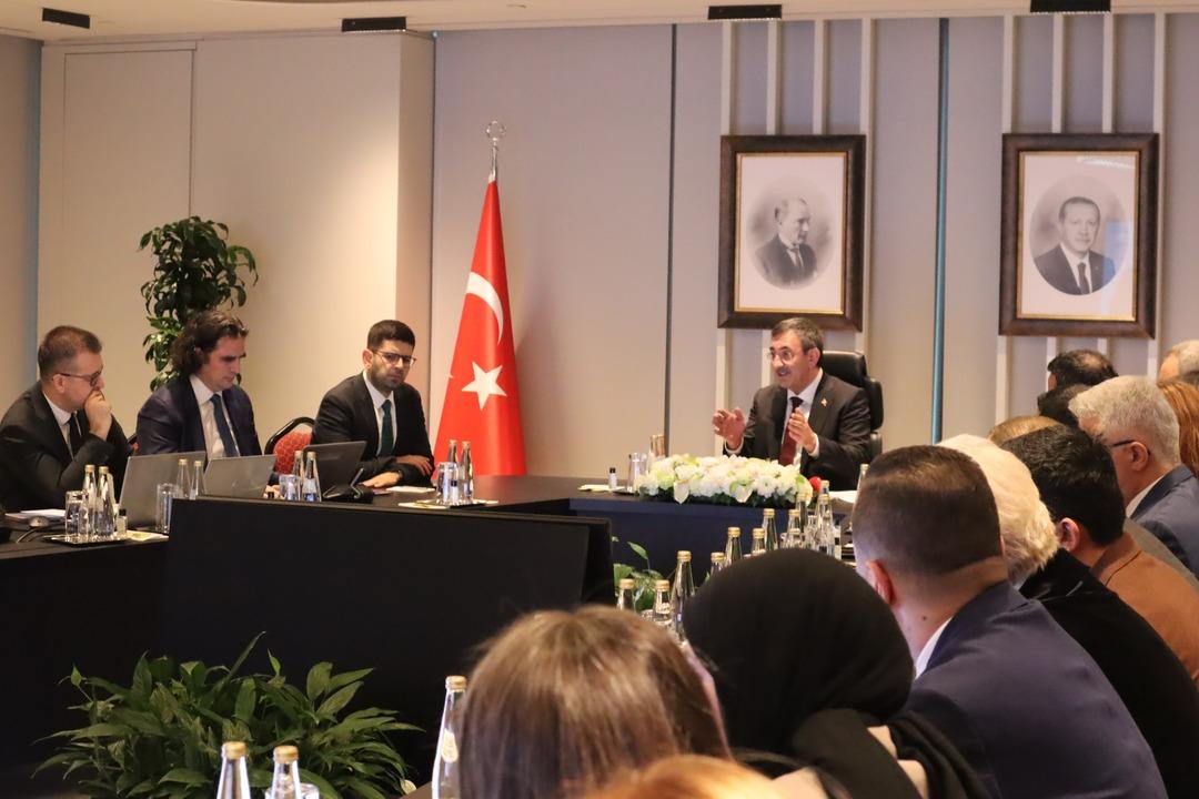 Cumhurbaşkanı Yardımcısı Yılmaz "Enflasyonu çok hızlı düşürürüz ama..." diyerek açıkladı! "Maliyeti büyük olur" 3