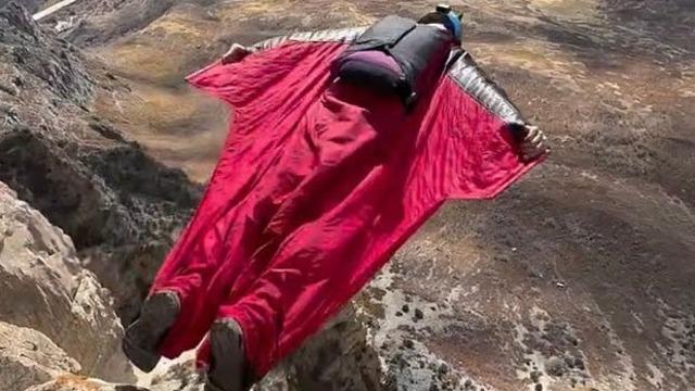 Dünyanın en iyilerindendi! Kayalara çakılıp feci şekilde can verdi