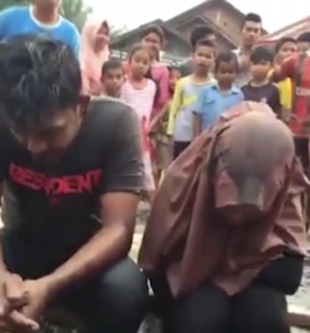 Zinayla su&ccedil;ladıkları &ccedil;ifti kanalizasyon pisliğine buladılar