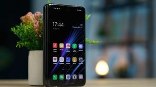 iPhone Fold henüz piyasaya çıkmadı ama rekabet edeceği modellerden biri ortaya çıktı