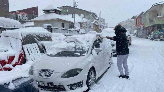 Karlıova&rsquo;da kar yağışı başladı 4