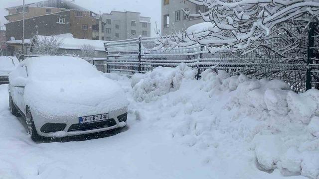Karlıova&rsquo;da kar yağışı başladı 3