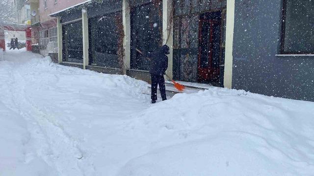 Karlıova&rsquo;da kar yağışı başladı 2