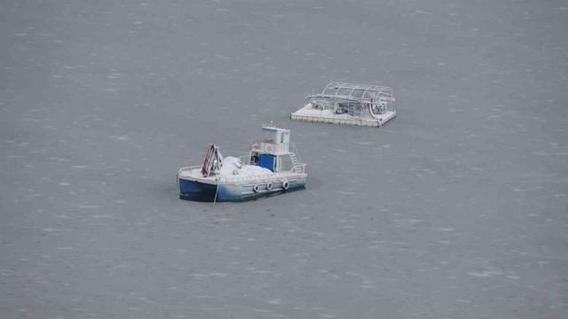 Adıyaman&rsquo;da &Ccedil;at Barajı&rsquo;nın y&uuml;zeyi buz tuttu 2