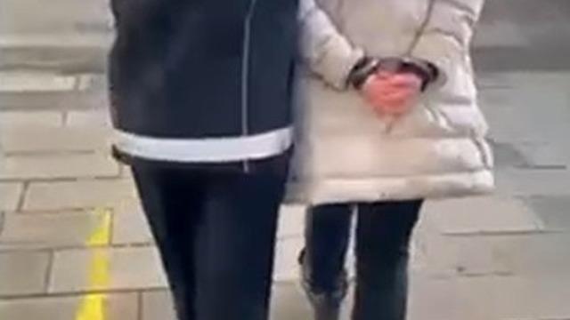 Diyarbakır’dan İstanbul’a uyuşturucu taşıyan kadın Sakarya’da yakalandı