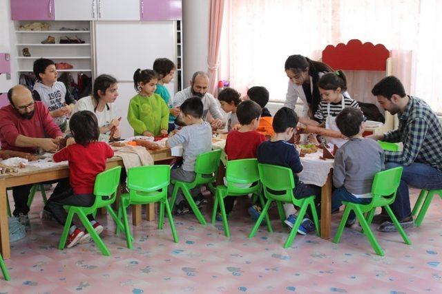 Samsun MYO, anaokulu öğrencilerine sanatı sevdirdi