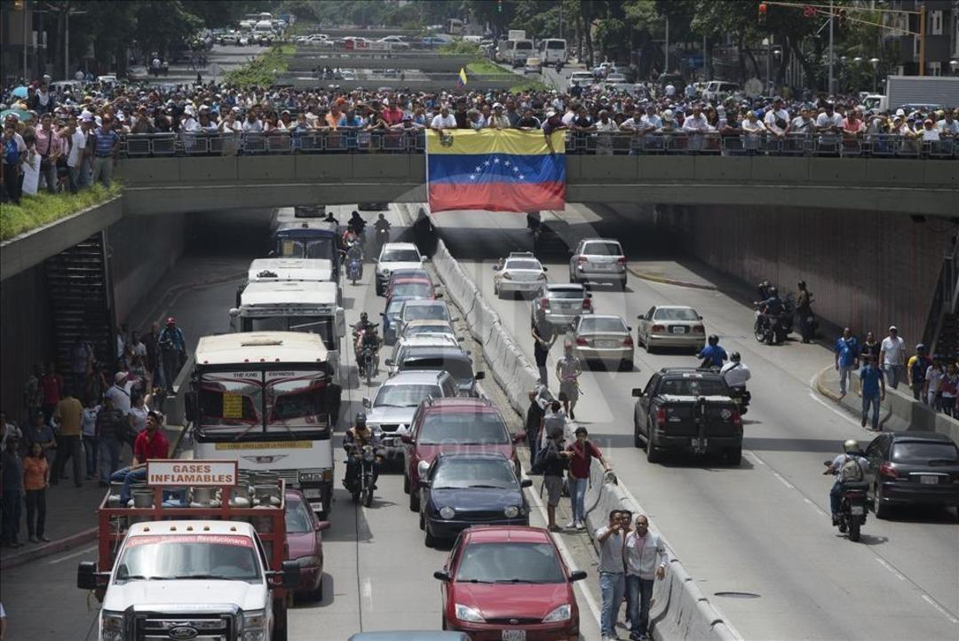 Tek başına geziyordu! Bir daha asla geri dönmeyeceği ülkeyi açıkladı 3