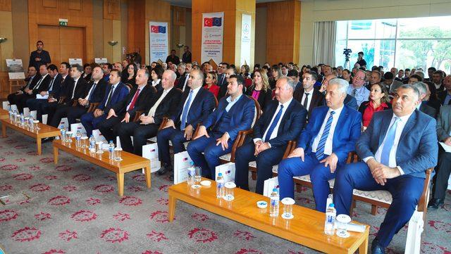 İzmir'e 8 yeni okul inşa edilecek
