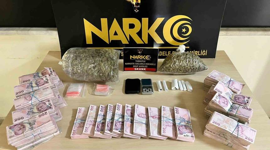 Turgutlu&rsquo;da uyuşturucuyla m&uuml;cadele kapsamında 2025 yılında 100 şahıs tutuklandı