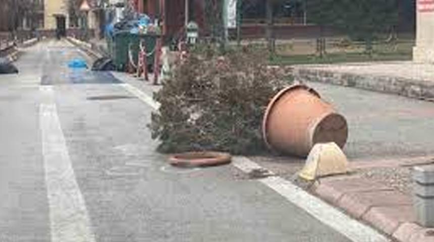 Eskişehir&rsquo;de fırtına ve sıcaklık d&uuml;ş&uuml;ş&uuml; bekleniyor