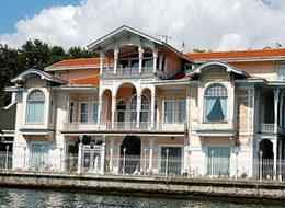 Eşine Türkiye'nin en pahalı evini satın aldı