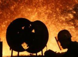 Türkiye 2014'te beklentinin üzerinde, yüzde 2,9 büyüdü