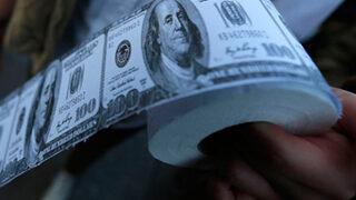 Dolar komşuda çakıldı