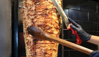 250 şubesi bulunan T&uuml;rkiye'nin &uuml;nl&uuml; d&ouml;nercisiyle ilgili yeni gelişme!