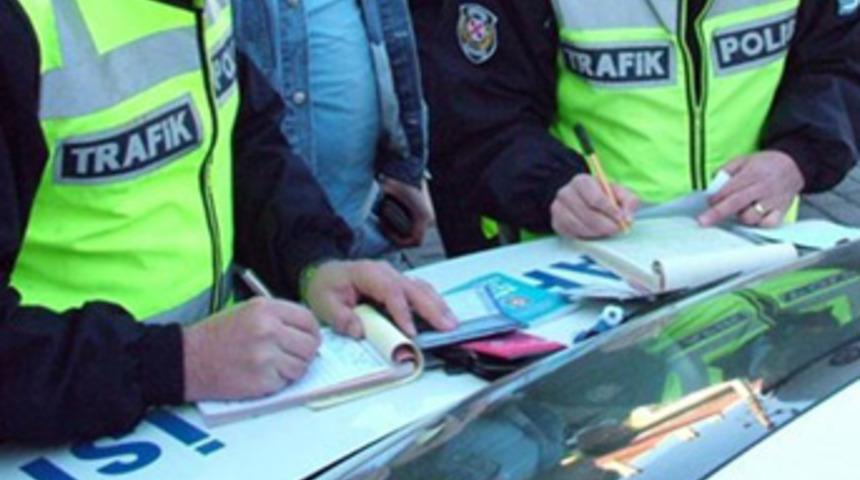 En çok trafik cezası kemer takmayana kesildi