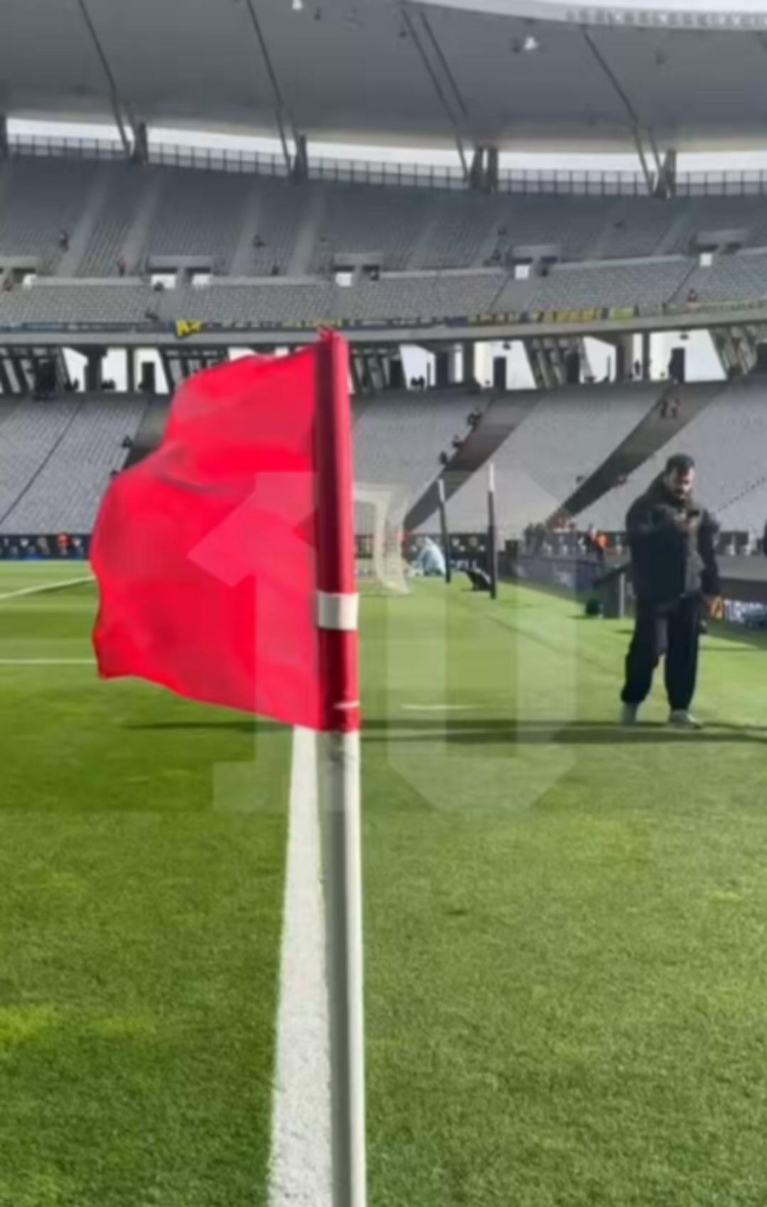 S&uuml;per Kupa finali &ouml;ncesi Olimpiyat&rsquo;ta r&uuml;zgar alarmı! Saati &ouml;ne &ccedil;ekildi ama gelen g&ouml;r&uuml;nt&uuml; tedirgin etti 1