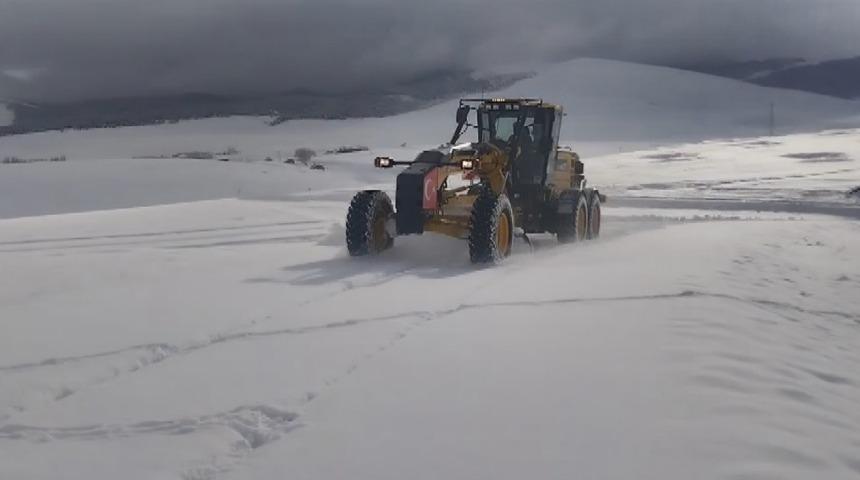 Kars&rsquo;ta 11 k&ouml;y yolu ulaşıma kapalı bulunuyor