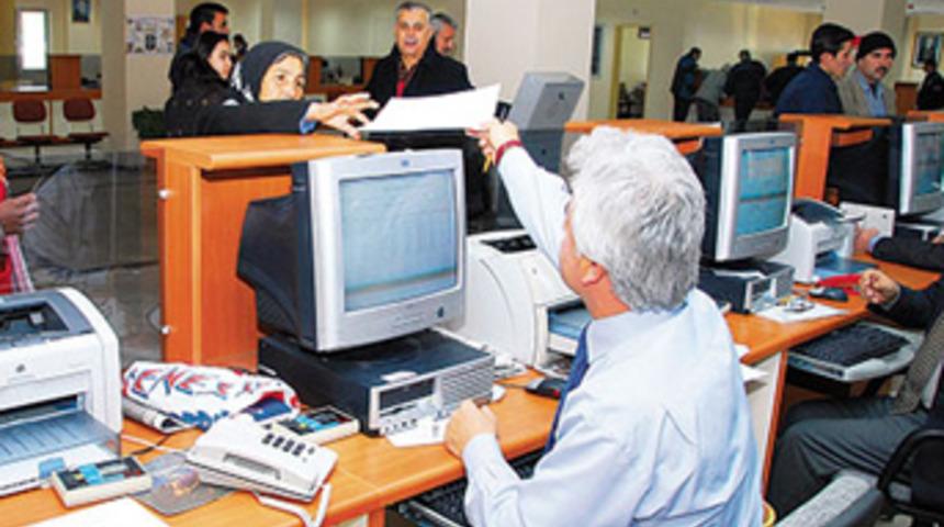 Başbakan'dan memurlara 'ek derece' müjdesi
