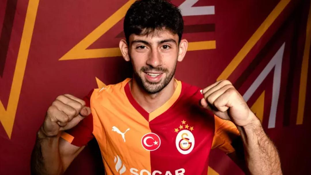 Galatasaray da Fenerbah&ccedil;e derbisi &ouml;ncesi ipler koptu! Flaş kadro dışı kararı 2