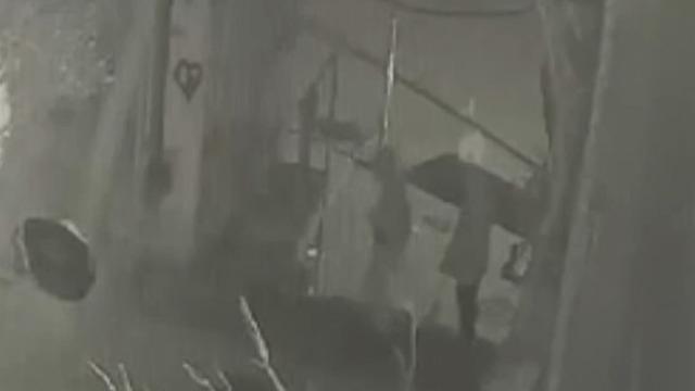 Sarıyer’de alkollü şahıslar keşif yaptıkları iş yerine silahla ateş açtı