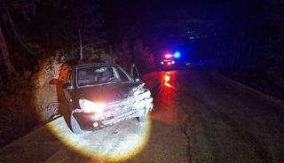 Bilecik'te kontrolden &ccedil;ıkan otomobil ağaca &ccedil;arptı: 1 yaralı