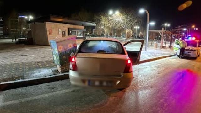 Aksaray'da alkollü şekilde direksiyon başına geçen genç kaza yaptı: İlk defa kaza yaptım