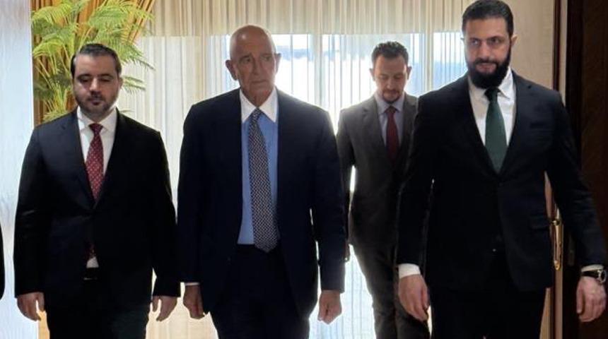 Barrack: "Trump, bu anı yeni bir Suriye i&ccedil;in &lsquo;d&ouml;n&uuml;m noktası&rsquo; olarak g&ouml;r&uuml;yor"