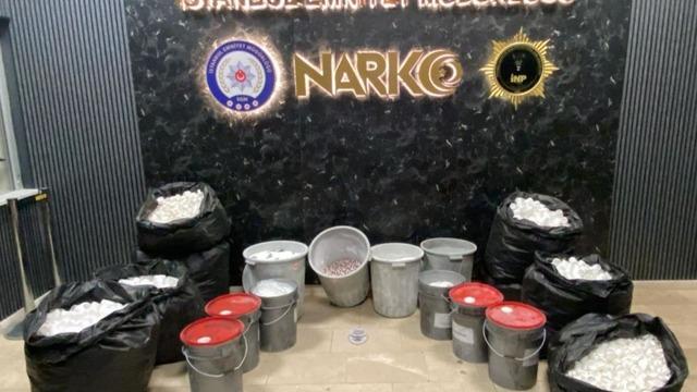 İstanbul Emniyet Müdürlüğü duyurdu: 591 bin 250 adet sentetik ecza hapı ele geçirildi