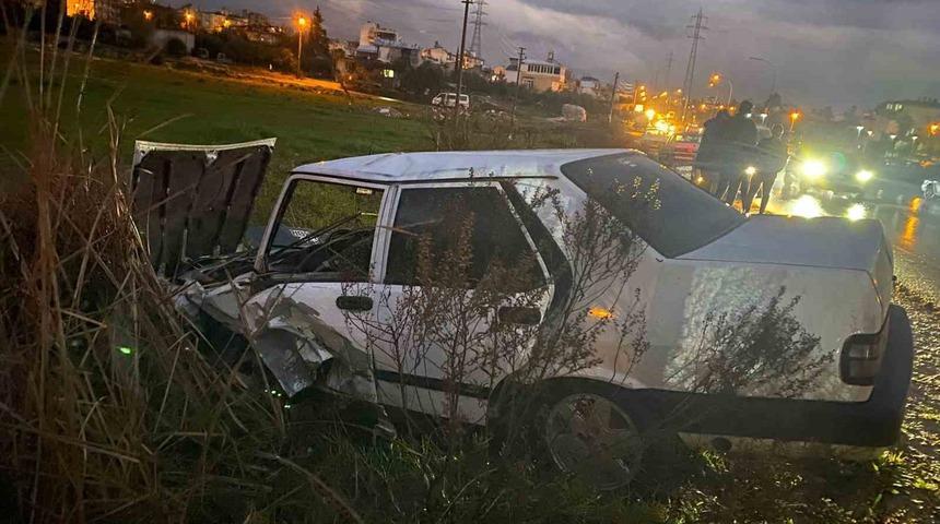 Serik&rsquo;te iki otomobilin karıştığı kazada 1 kişi yaralandı