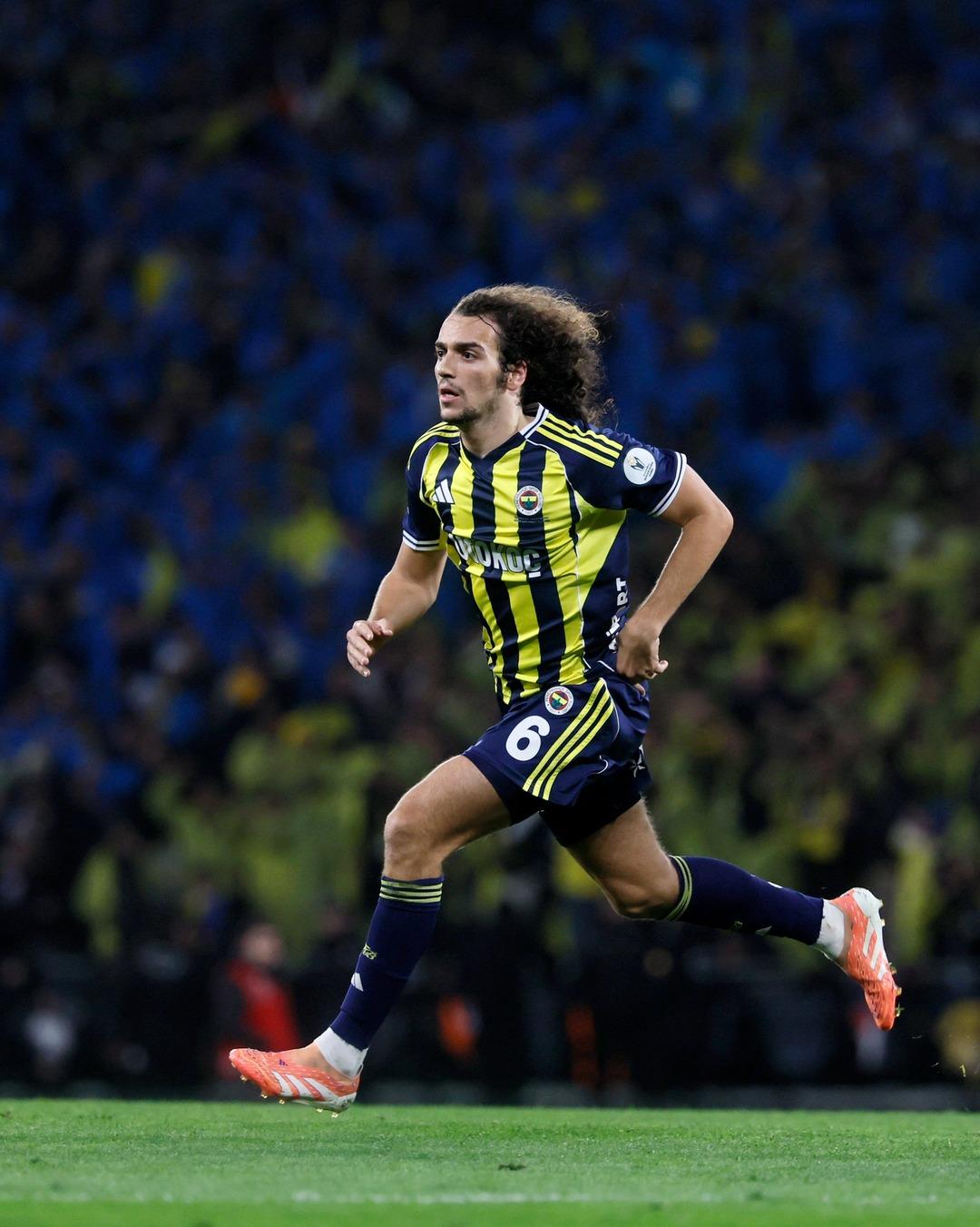 Haftalar &ouml;nce karşı &ccedil;ıkmıştı! Hasan Şaş ın Guendouzi &ccedil;ıkışı sosyal medyada patladı! 4