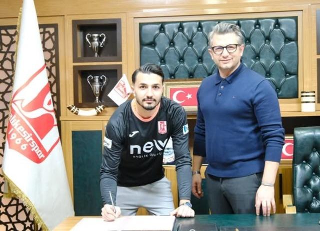 Balıkesirspor Muhammed Resul Yıldırım ve Mehmet Emre Yar’a imza attırdı 2