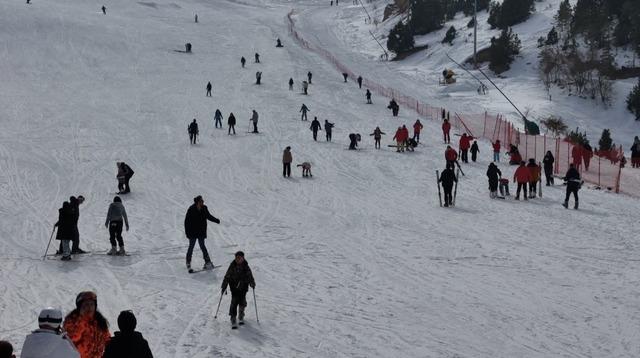 Ergan Kayak Merkezinde hafta sonu yoğunluğu 1